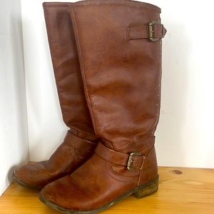Girls brown boots, size 3